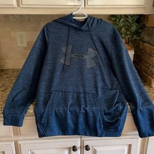 Men’s medium under armour hoodie
